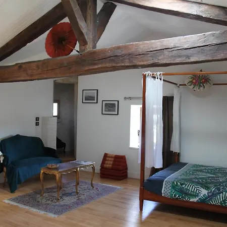 Guest house Manoir Loucasteria